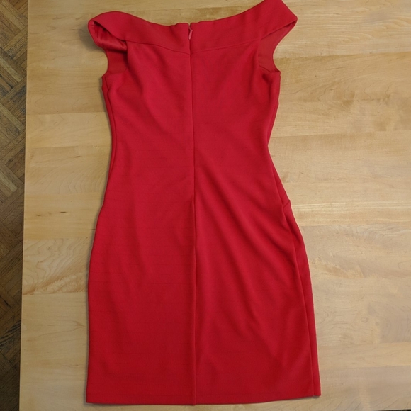 Guess Red Off Shoulder Mini Dress - Picture 2 of 2